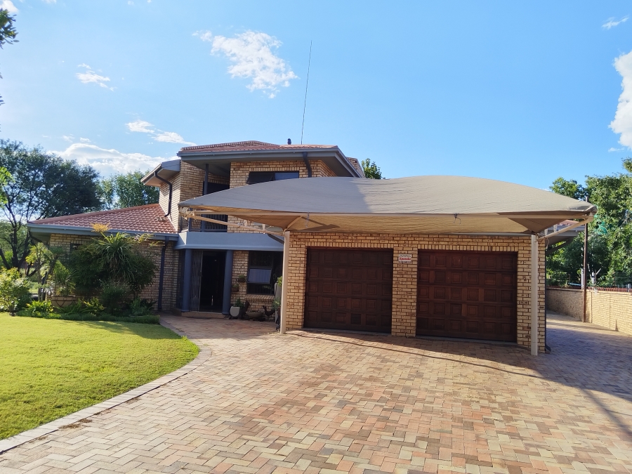 4 Bedroom Property for Sale in Christiana North West